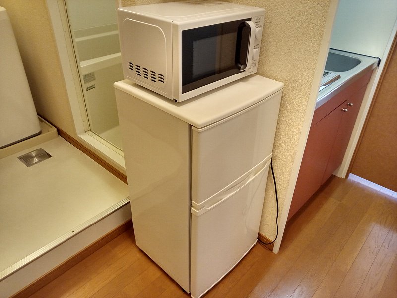 冷蔵庫、電子レンジ