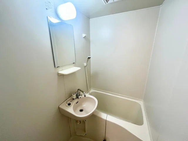 設備・使用は号室により異なる為、現状を優先いたします