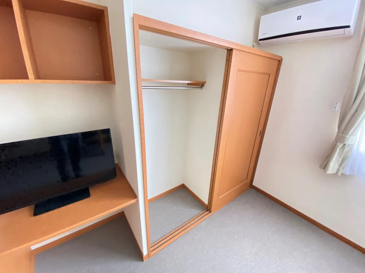 1階はフローリング、2階はじゅうたんです。