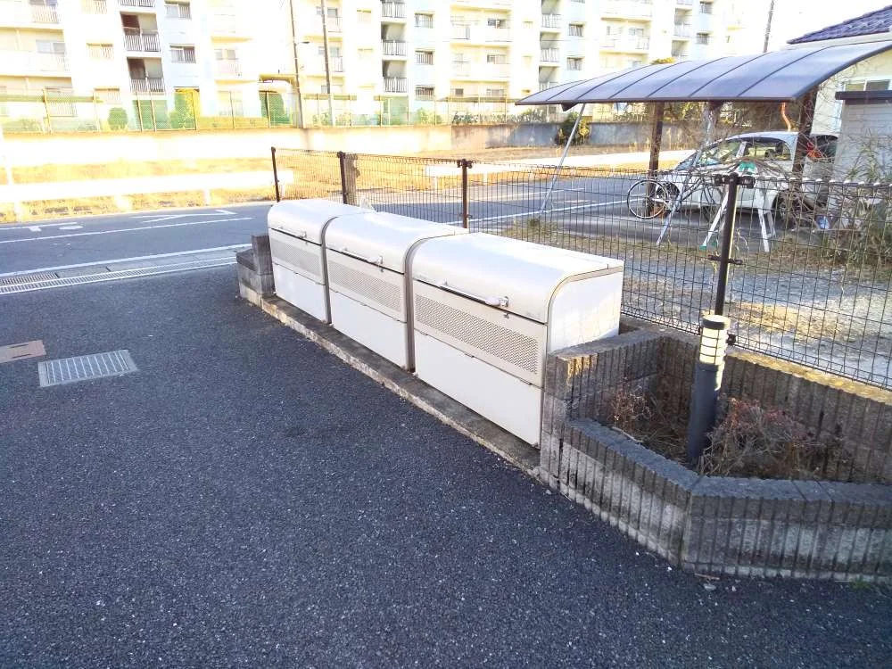 ゴミ庫
