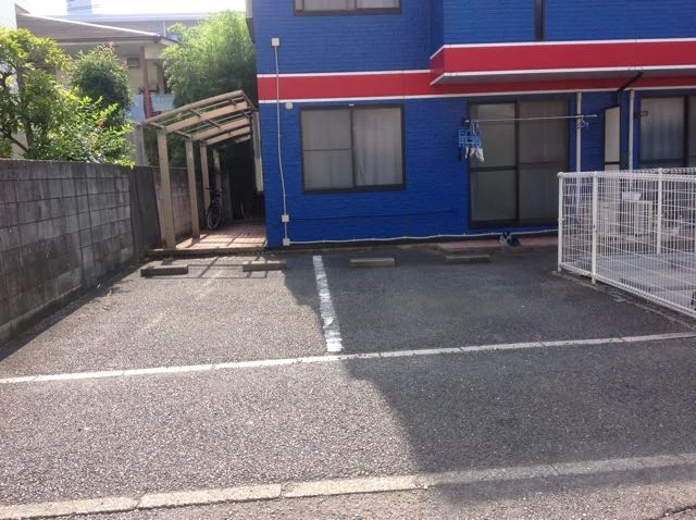 駐輪場　原付＆自転車のみ駐輪可能