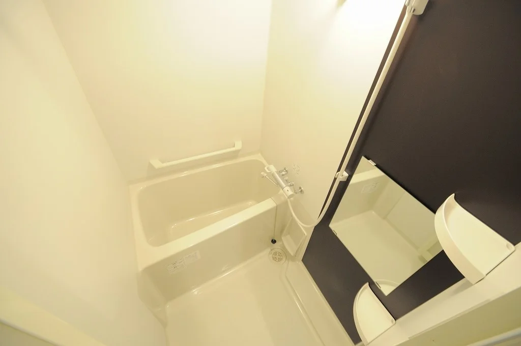 パネルの色は物件によって異なります。