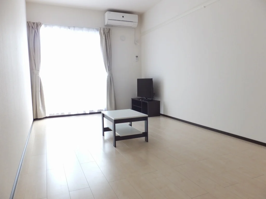 家具家電設置済みのお部屋です。