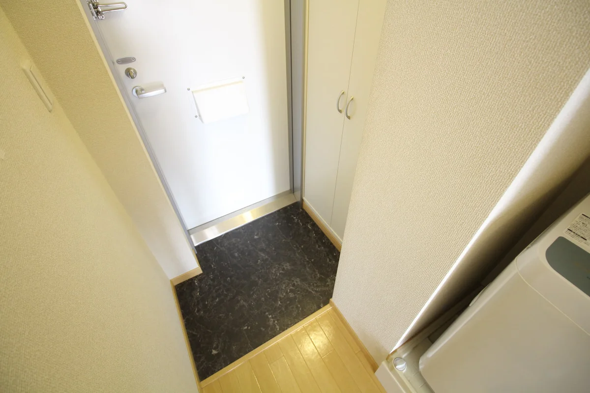 シューズＢＯＸ付きの玄関です☆