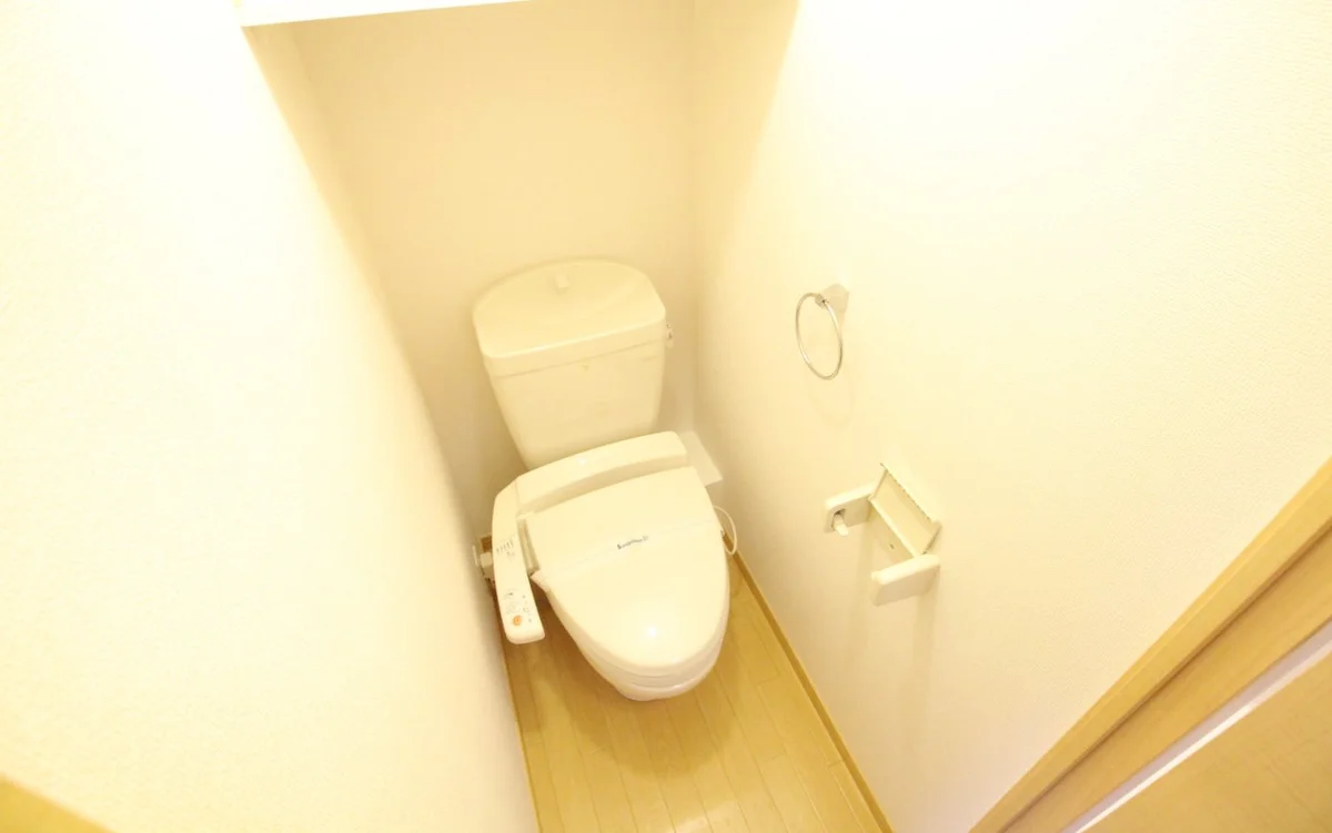 温水洗浄便座を標準装備！