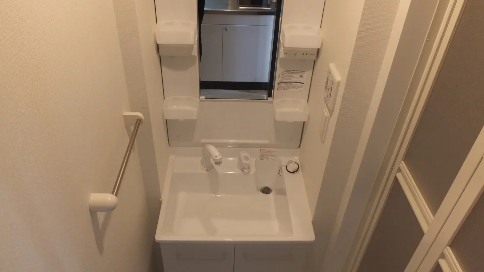 女性に人気の独立洗面台です。