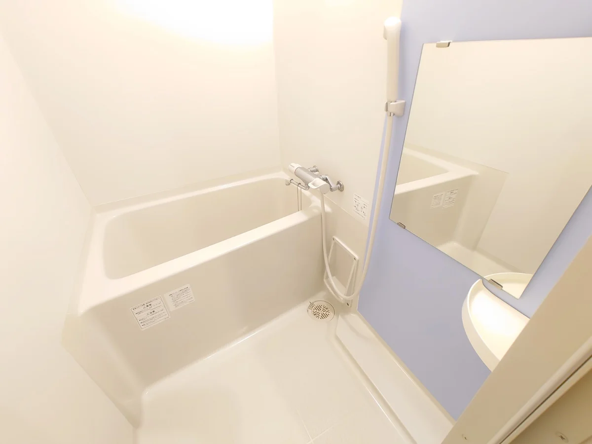 カラーパネル付きのお風呂