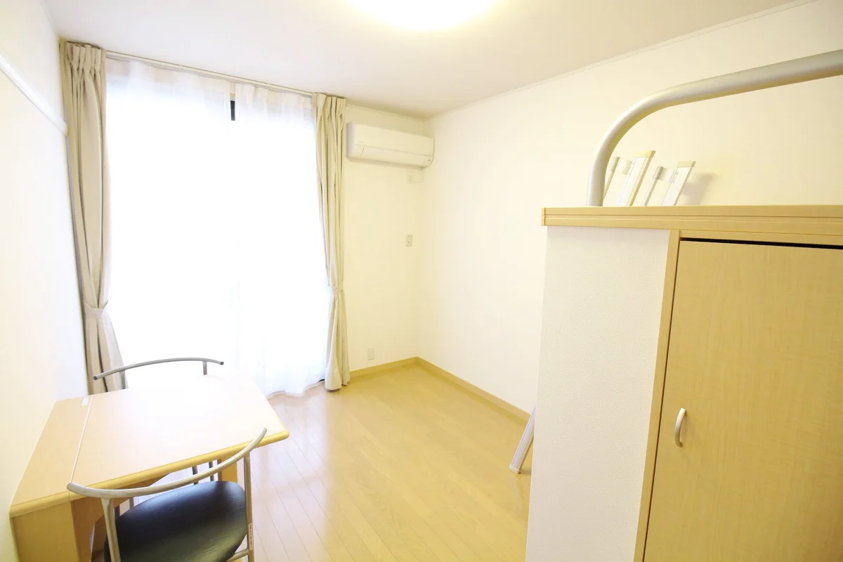 採光面は西向きのお部屋です☆