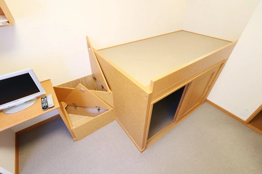 ベッド下に収納スペースあり！荷物が多くても十分に収まります！
