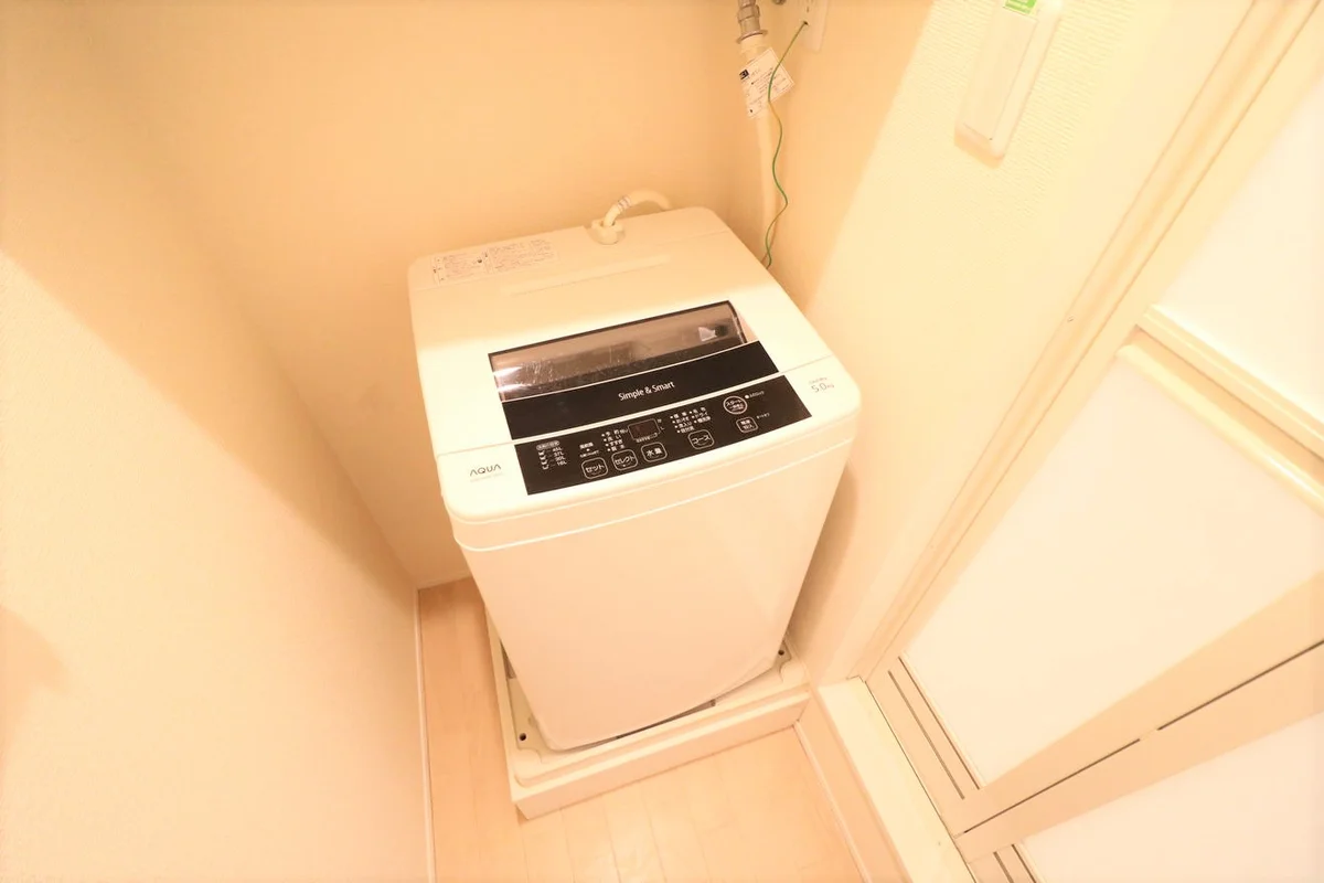 室内洗濯機完備によりお手軽に引越しが可能！
