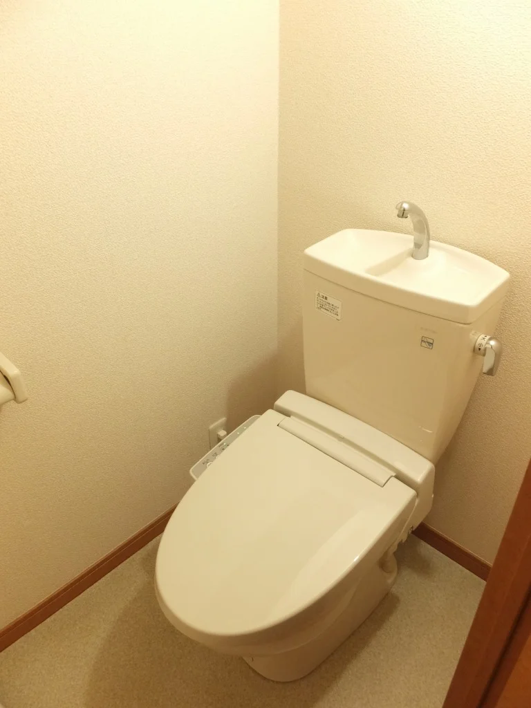 温水洗浄便座設置済み