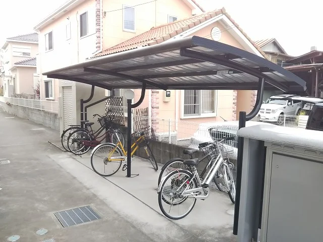 屋根付き駐輪場