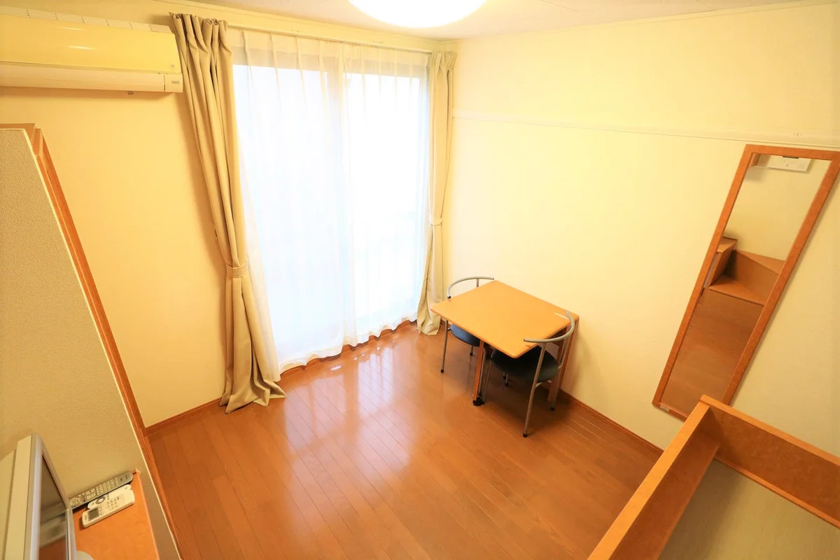 大型家具家電付きにより初めての一人暮らしの方も安心！