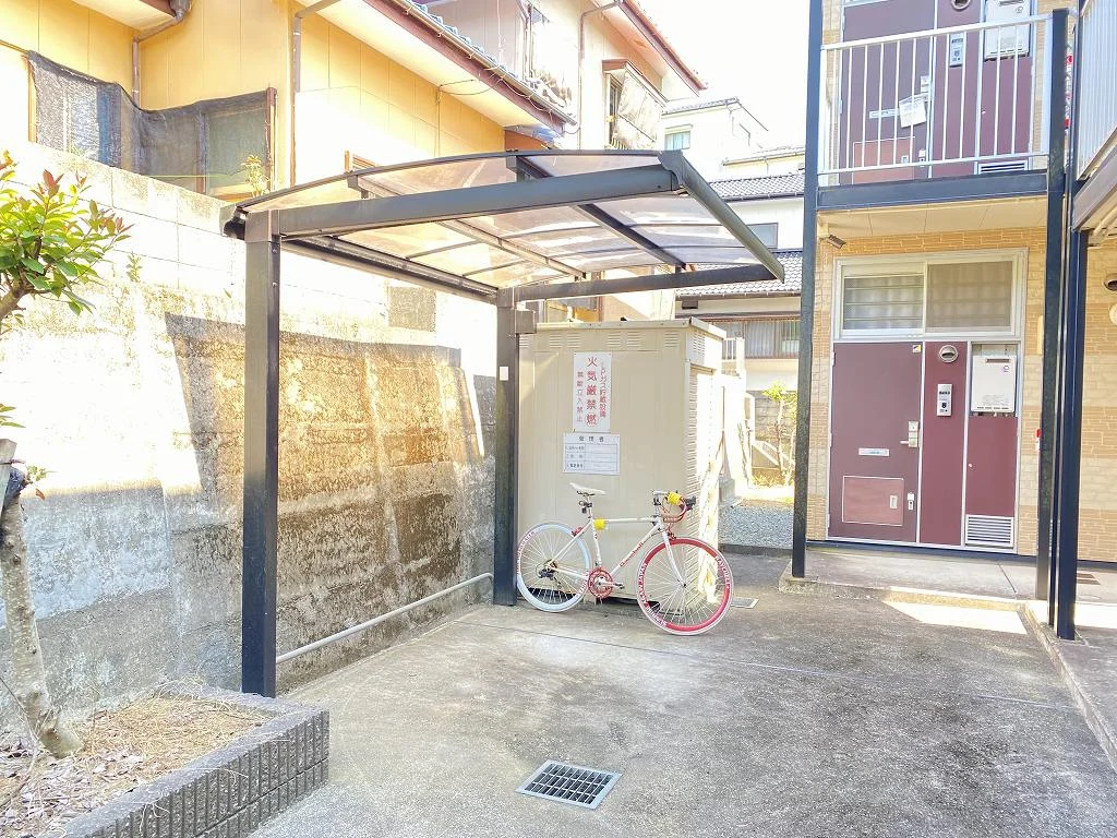 設備・仕様は号室により異なる為現況を優先致します。