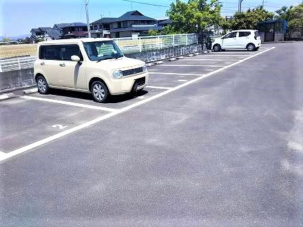 敷地内駐車場