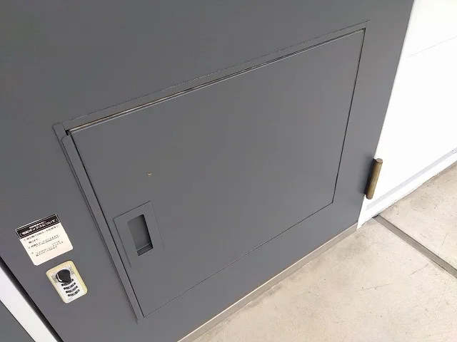 宅配ボックス