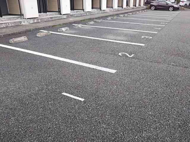 写真と現状が異なる場合は現状を優先します。