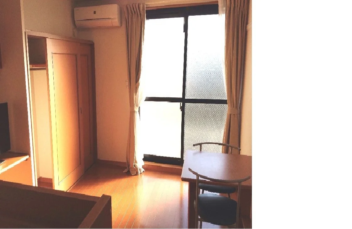 1Fフローリング　2Fカーペット