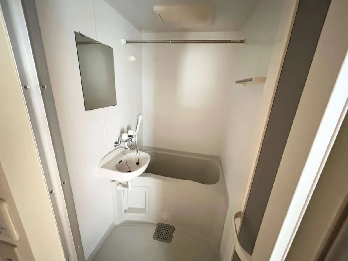 実際のお部屋と異なる場合がございます。