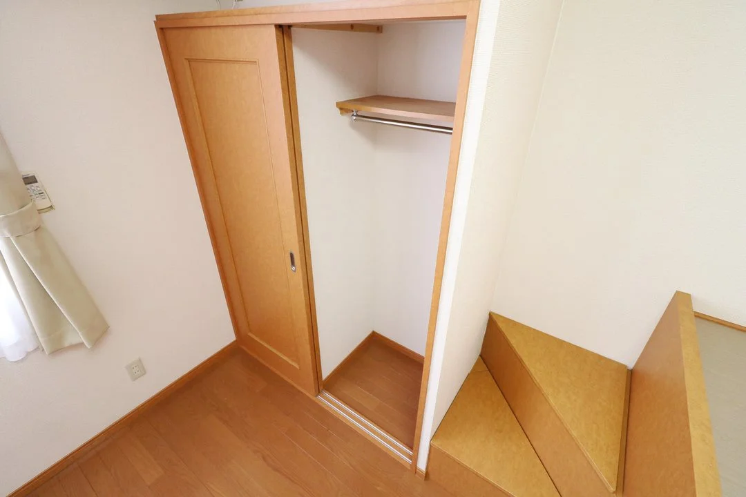 大型クローゼットにより女性の方でも収納が安心！