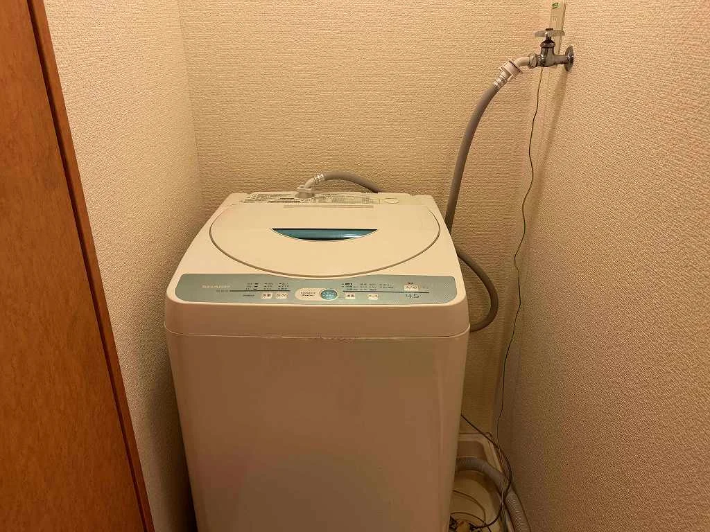 ※同タイプ部屋の写真となります（洗濯機）