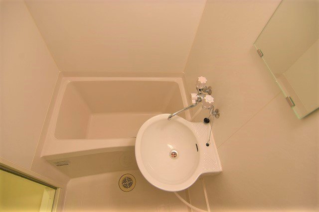 日々の疲れを癒し、心地よいひとときをお過ごしください