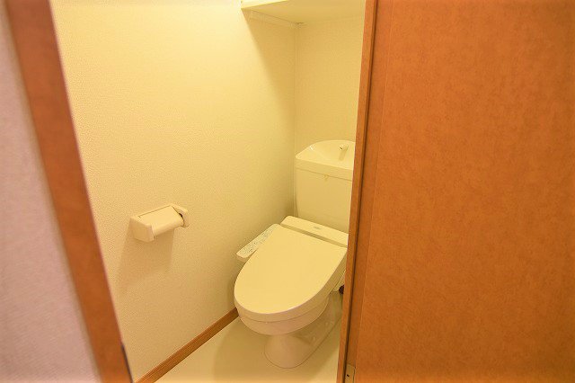寒い季節でも暖かく、清潔なトイレタイムを提供します