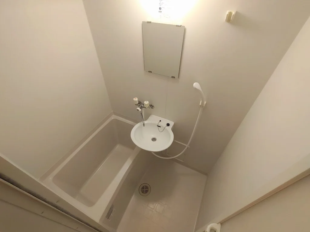 設備・仕様は号室により異なる為、現況を優先致します。