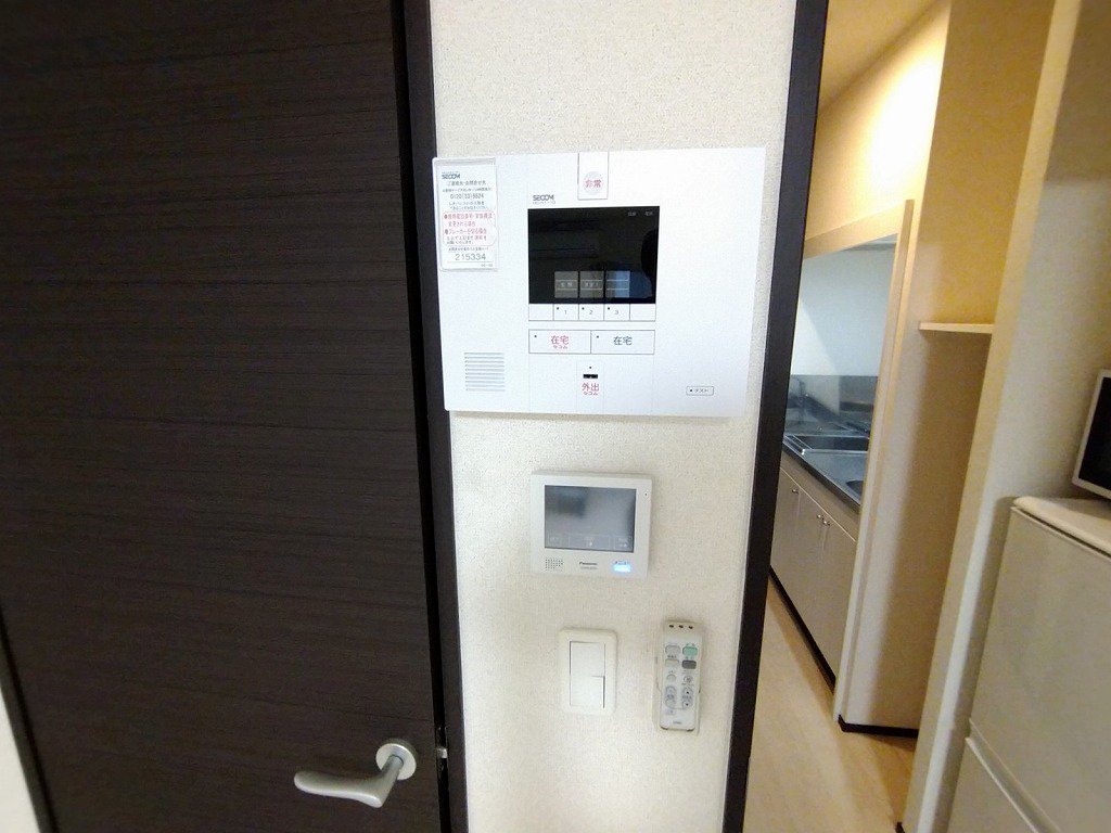 モニターホン標準設置♪