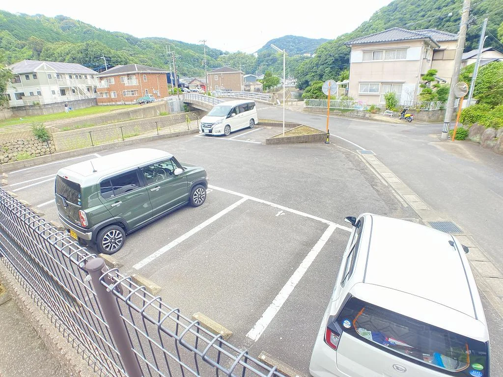 設備・仕様は号室により異なる為現況を優先致します。