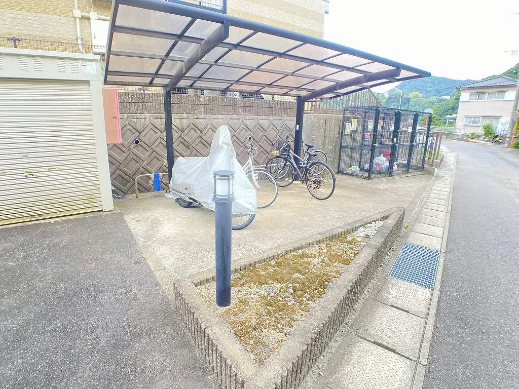 設備・仕様は号室により異なる為現況を優先致します。