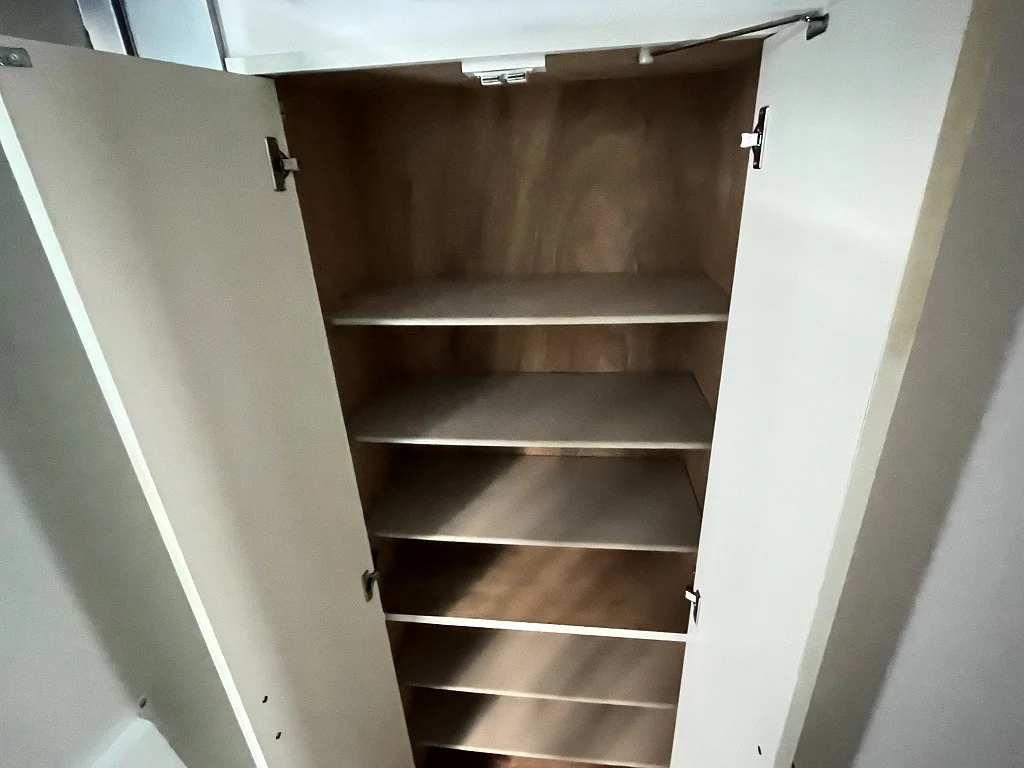 シューズボックス