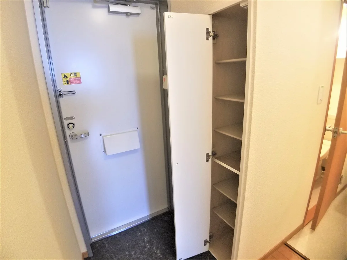 たっぷりと収納できる靴箱