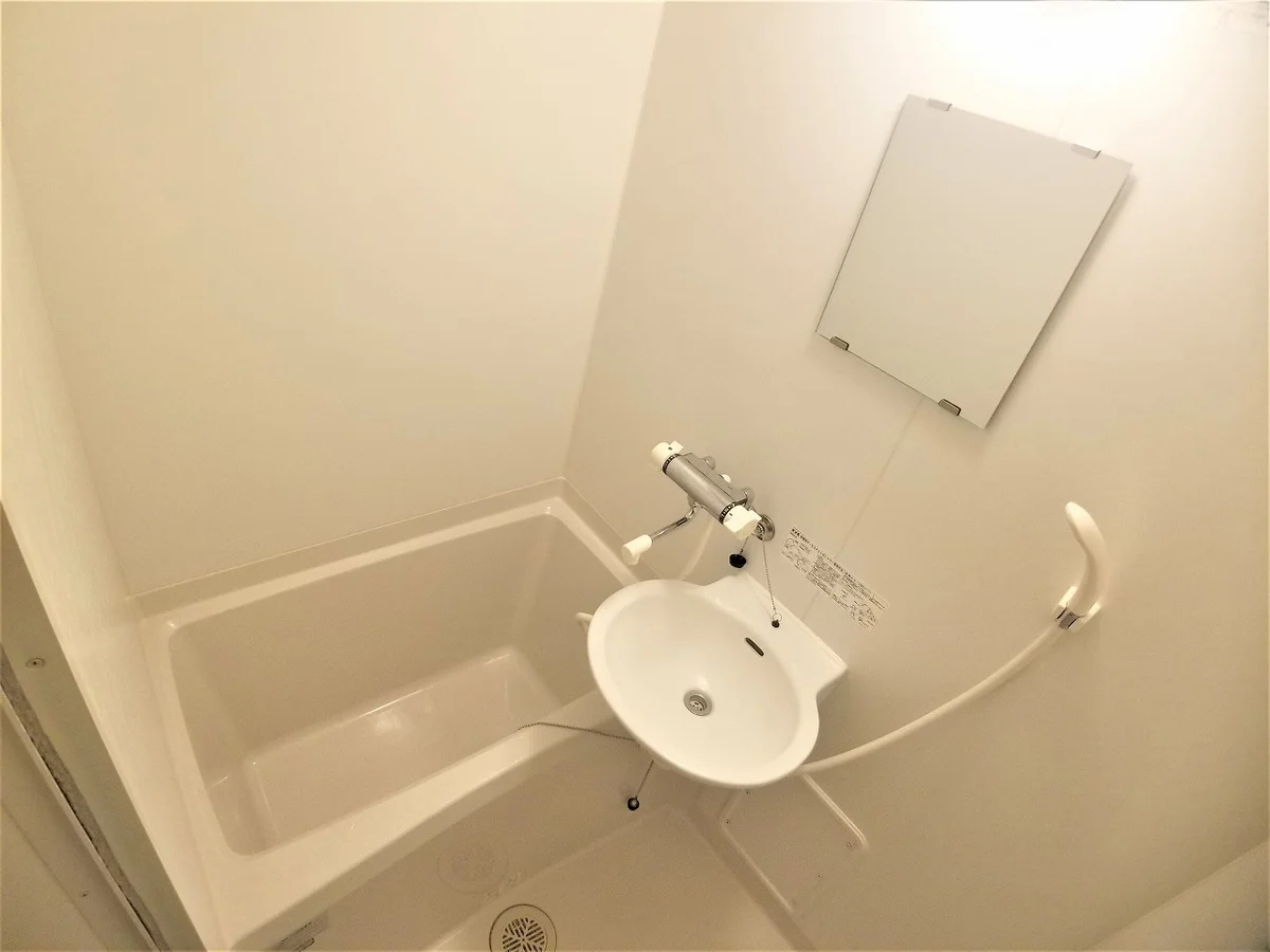 設備・仕様は号室により異なる為、現況を優先致します。