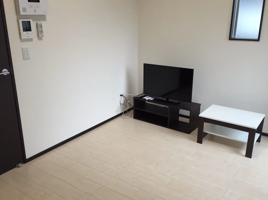 角部屋には小窓付です☆