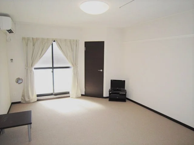 設備・仕様は号室により異なる為、現況を優先致します。