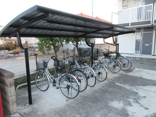 屋根付き駐輪場