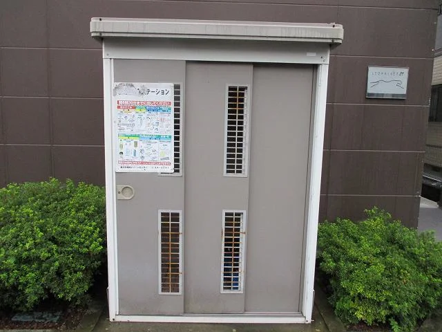 入居者様専用ゴミ庫です。