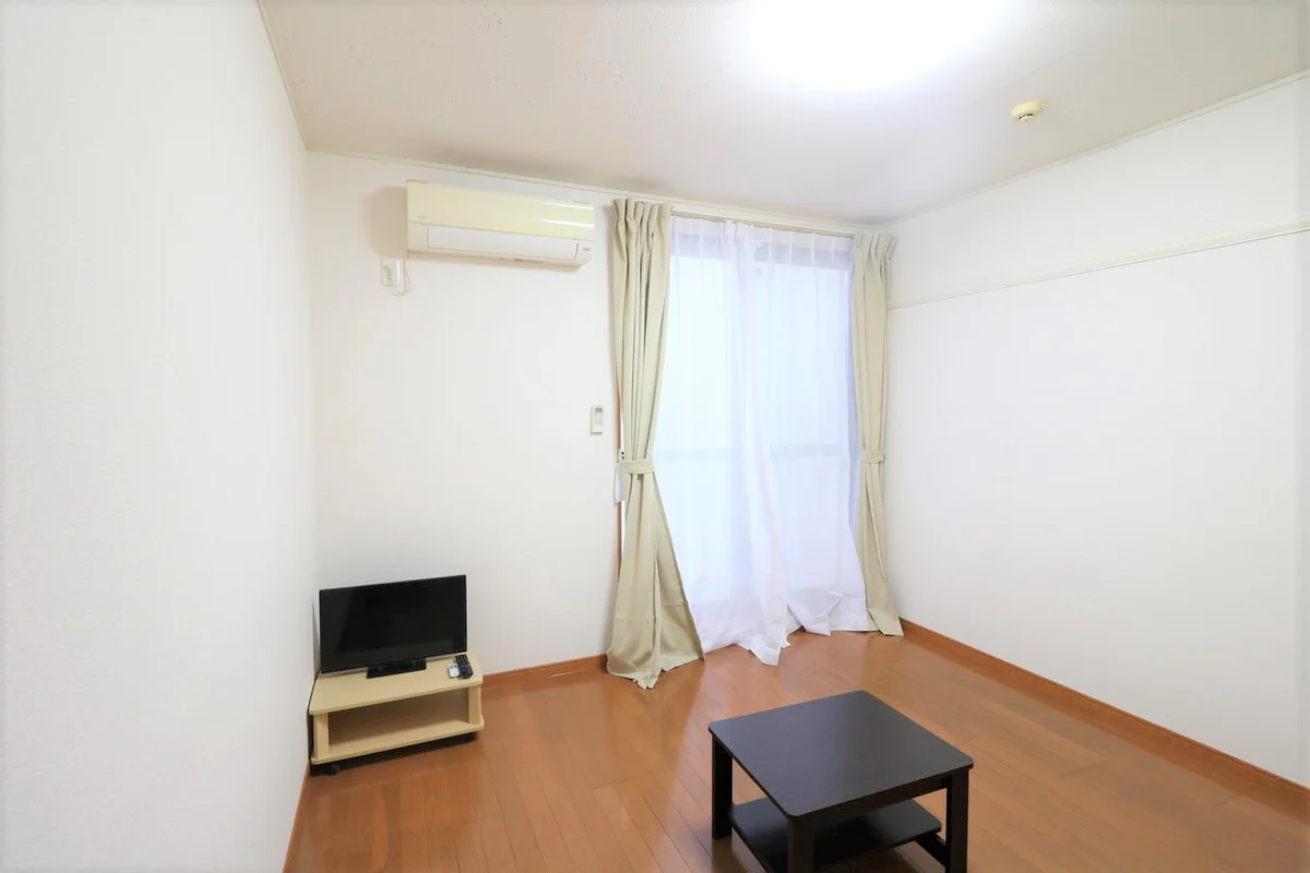 大型家具家電付きにより初めての一人暮らしの方も安心！