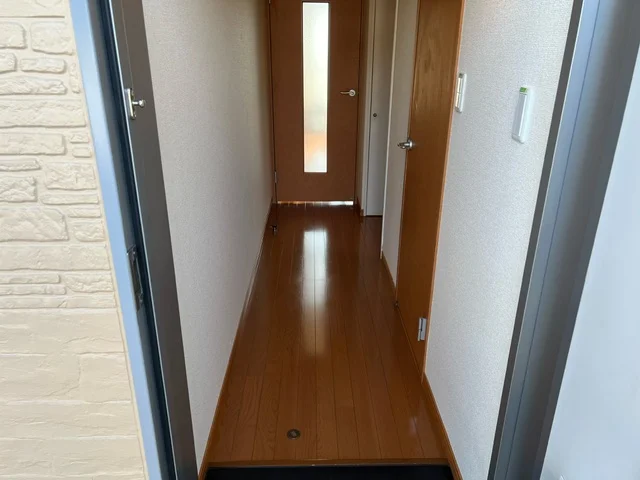 現況優先