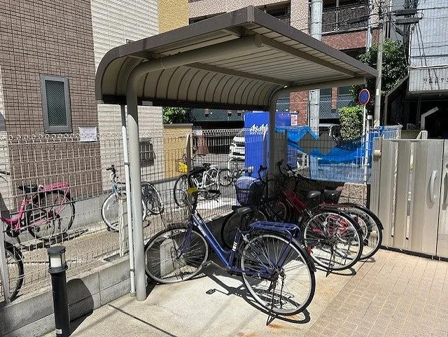 屋根付き駐輪場