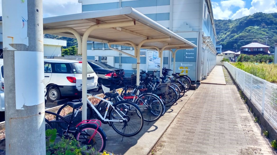 屋根付き駐輪場