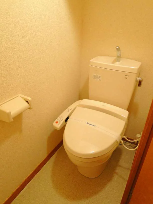 ウォシュレット付きのトイレです！