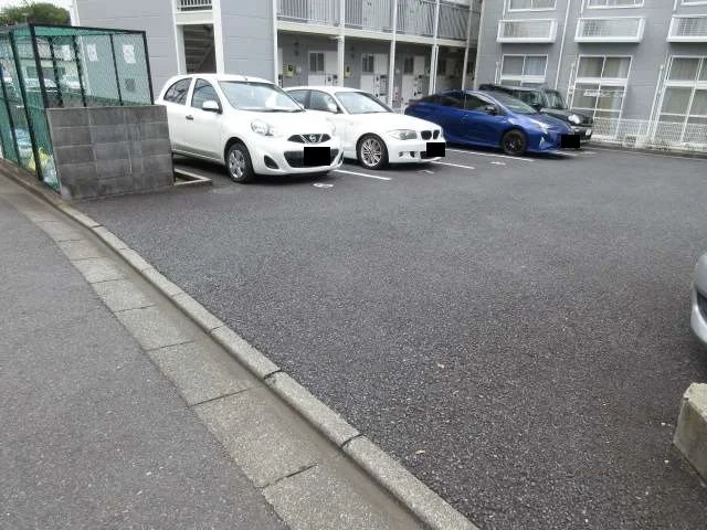 同タイプ部屋の写真となり設備等は現況と異なる場合があります。