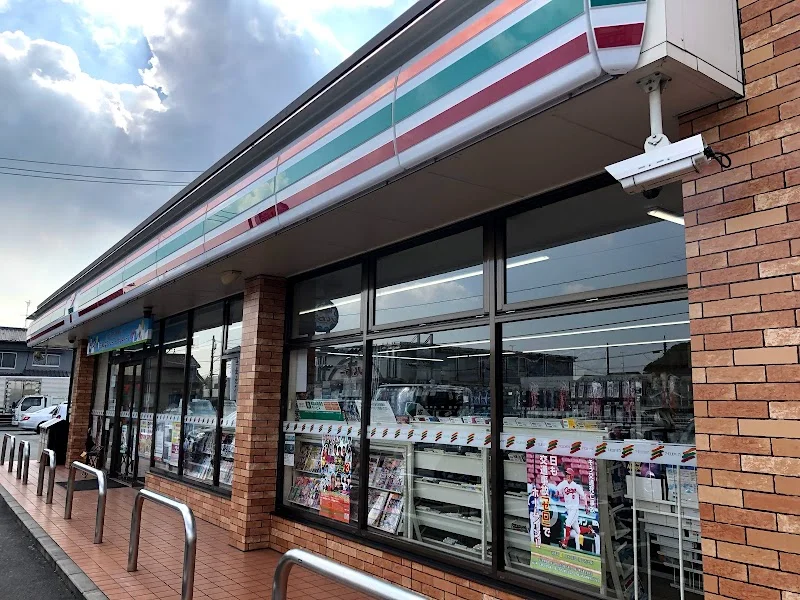 コンビニまで徒歩2分