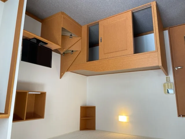 収納つきベット