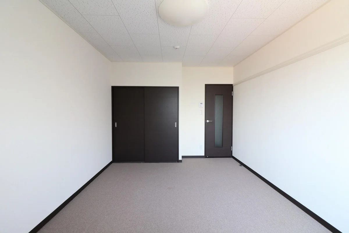 １Ｆはフローリング仕様・２Ｆは絨毯仕様になります。