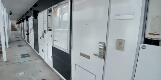 共用部分は清掃業者が清掃しています。