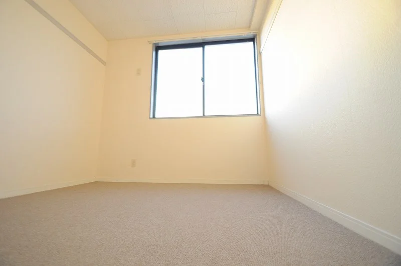 1Fフローリング　2F絨毯　設備は部屋によって異なります。