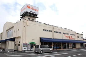 スーパー　物件から330ｍ（徒歩５分）